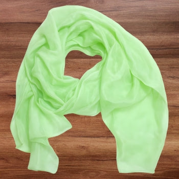 Different Ways to Carry Scarves